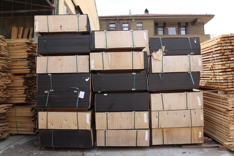 Plywood